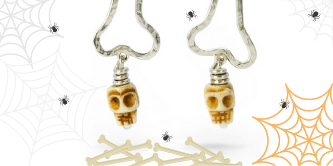 orecchini teschi e argento lavorati a mano