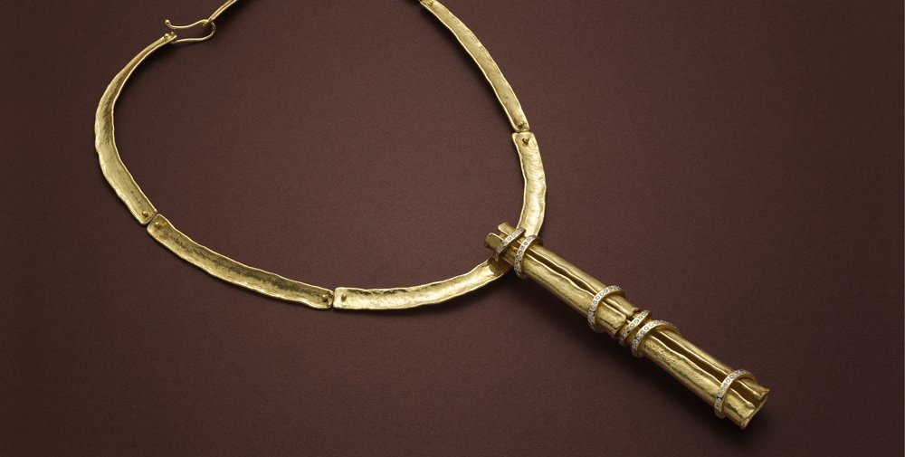 Collier e spilla pendente bamboo in oro e diamanti