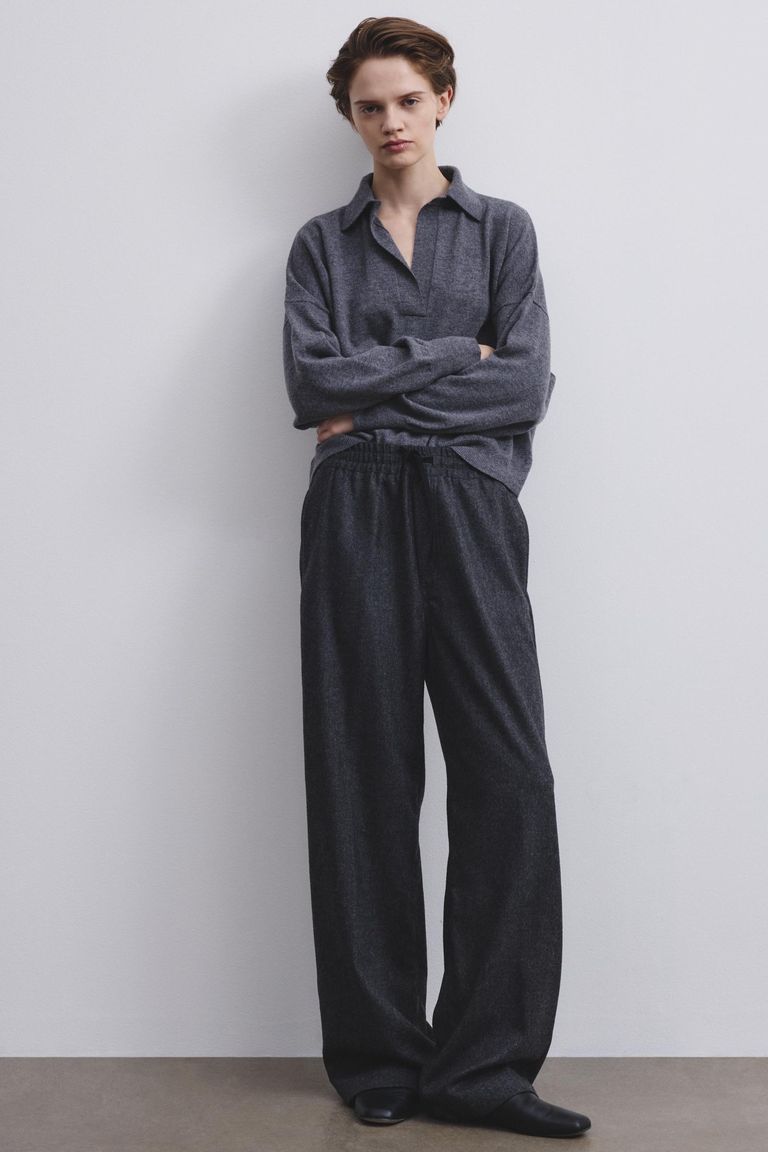 Wool blend flannel pants with an elastic waistband