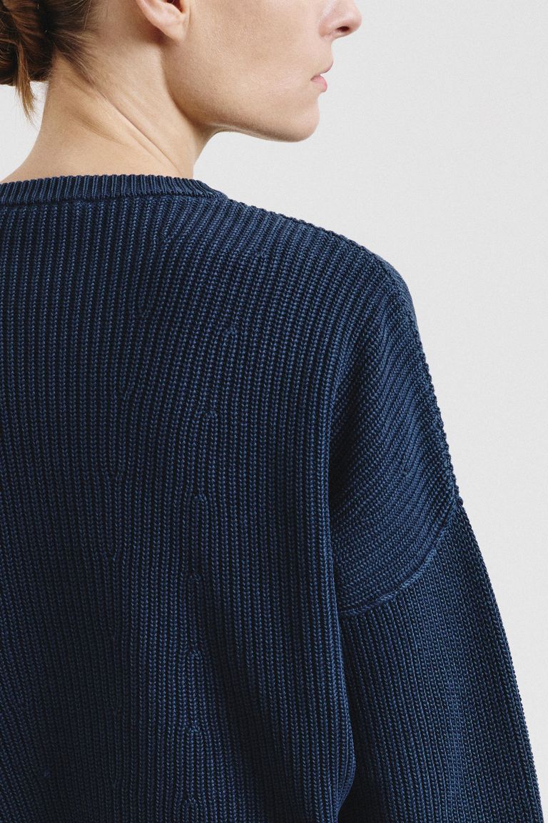 Crew-neck cotton knit with mineral treatment
