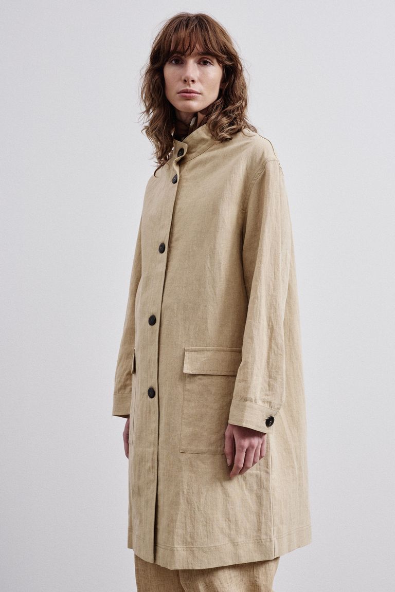 Coat in cotton and linen twill