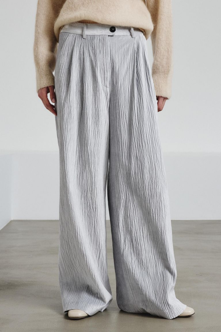 Tailored trousers in hammered velvet