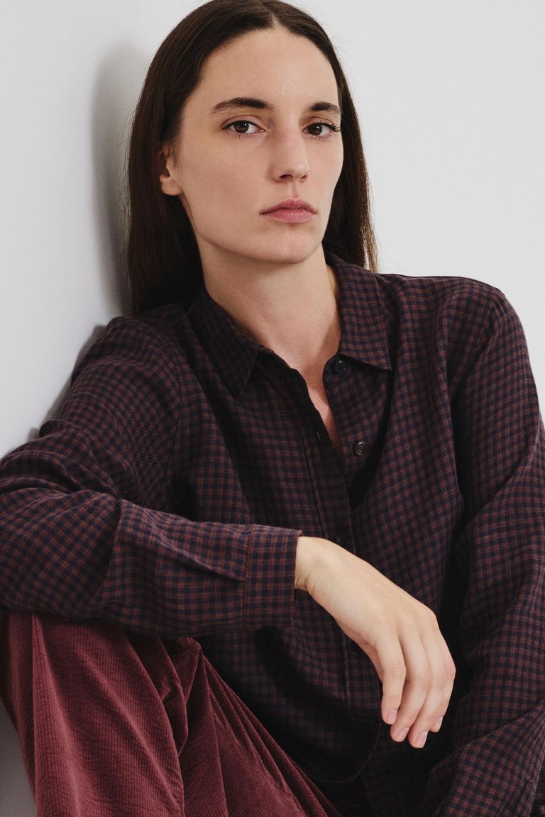 Side-buttoned shirt in gingham flannel night blue