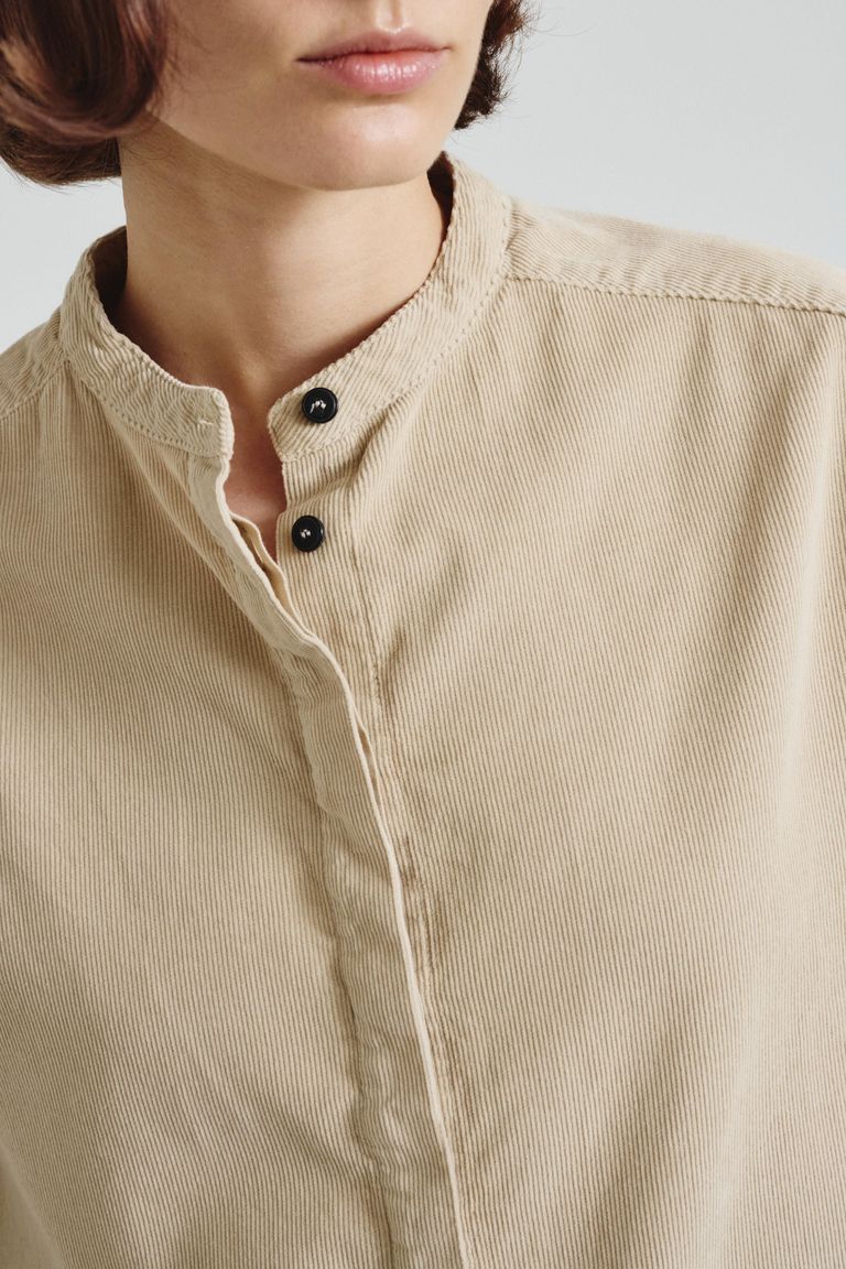 Fine-wale corduroy shirt