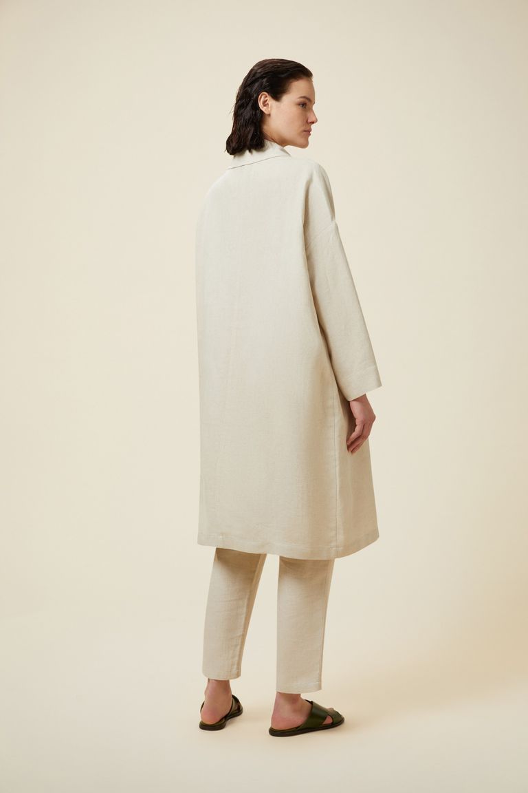 Single-breasted coat in cotton and linen panama fabric pearl