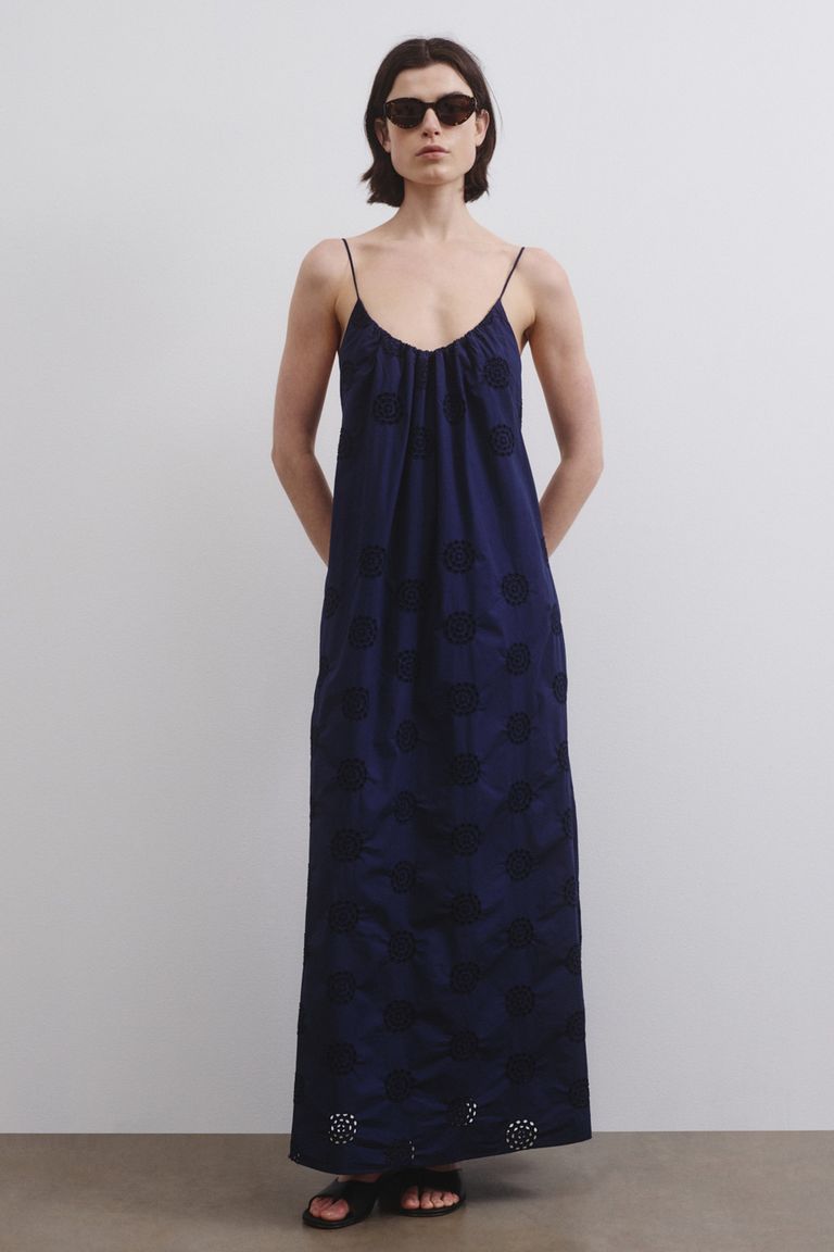 Abito in sangallo di cotone