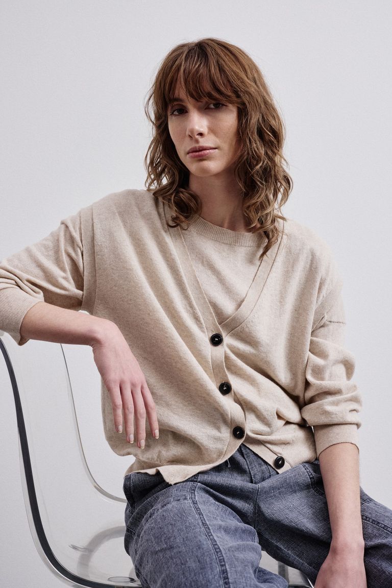 Sleeveless cardigan in cotton and cashmere knit