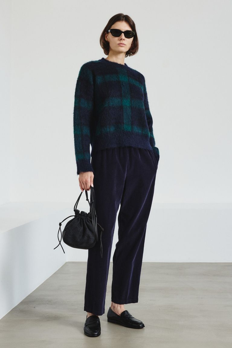 Jogging trousers in fine-wale corduroy