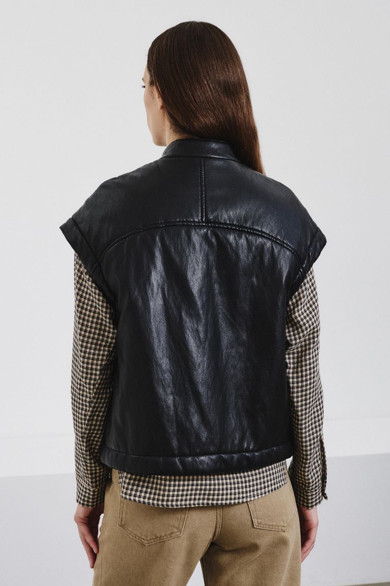 Gilet in ecopelle nero