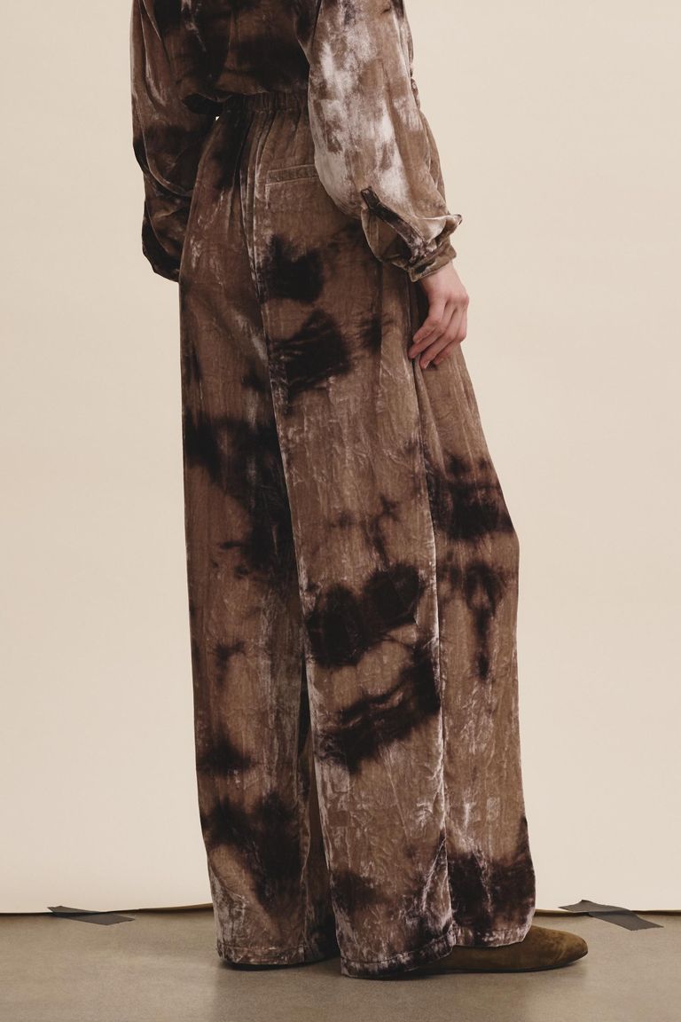 Pantalone fluido in velluto maltinto