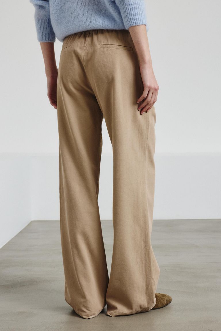 Iconic trousers in brushed drill