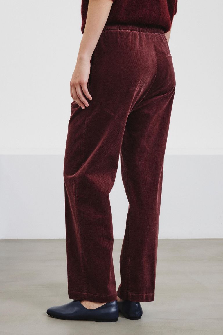 Corduroy jogging trousers mauve