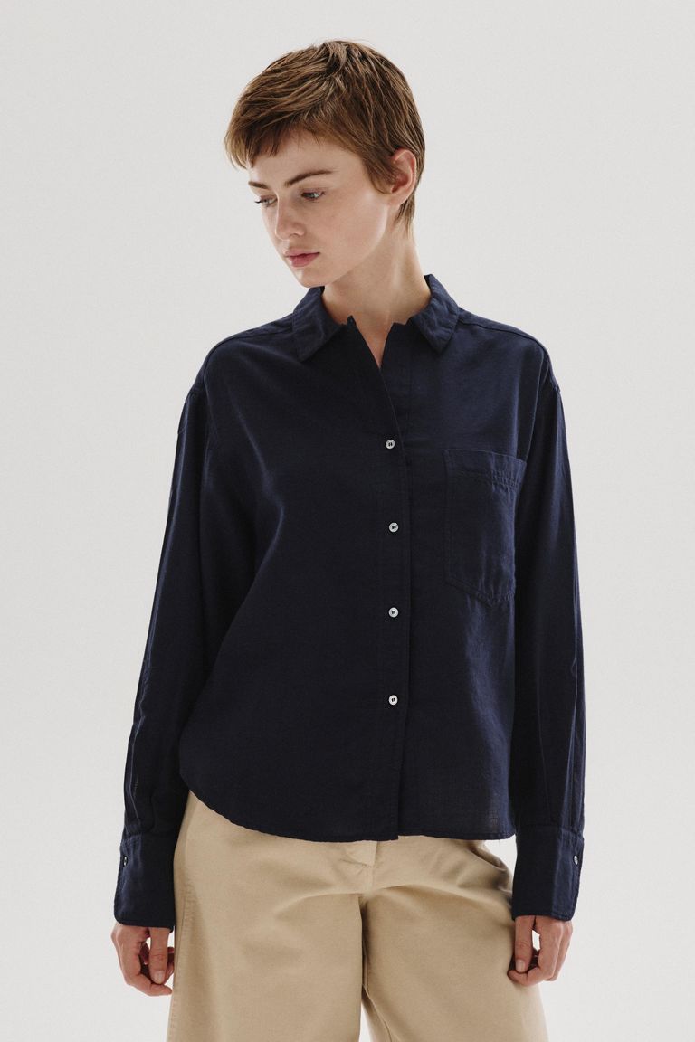 Chemise en micro-armure de coton et laine bleu marine