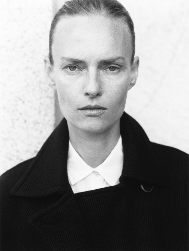 Shirt and coat. An idea of eternal style.

 #POMANDÈRE #FW25