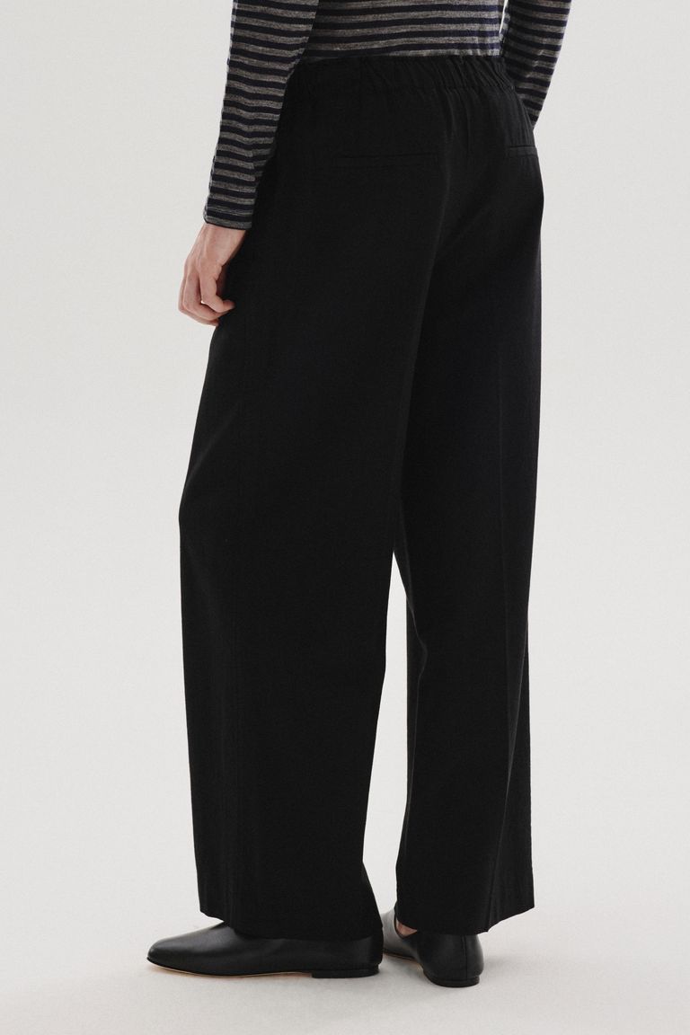 Pantalon à taille élastiquée en gabardine feutrée de coton et laine noir