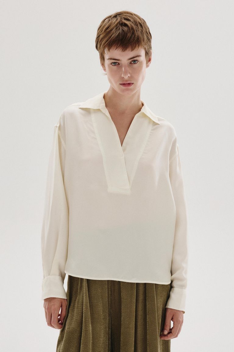 Chemise en twill de soie col V
