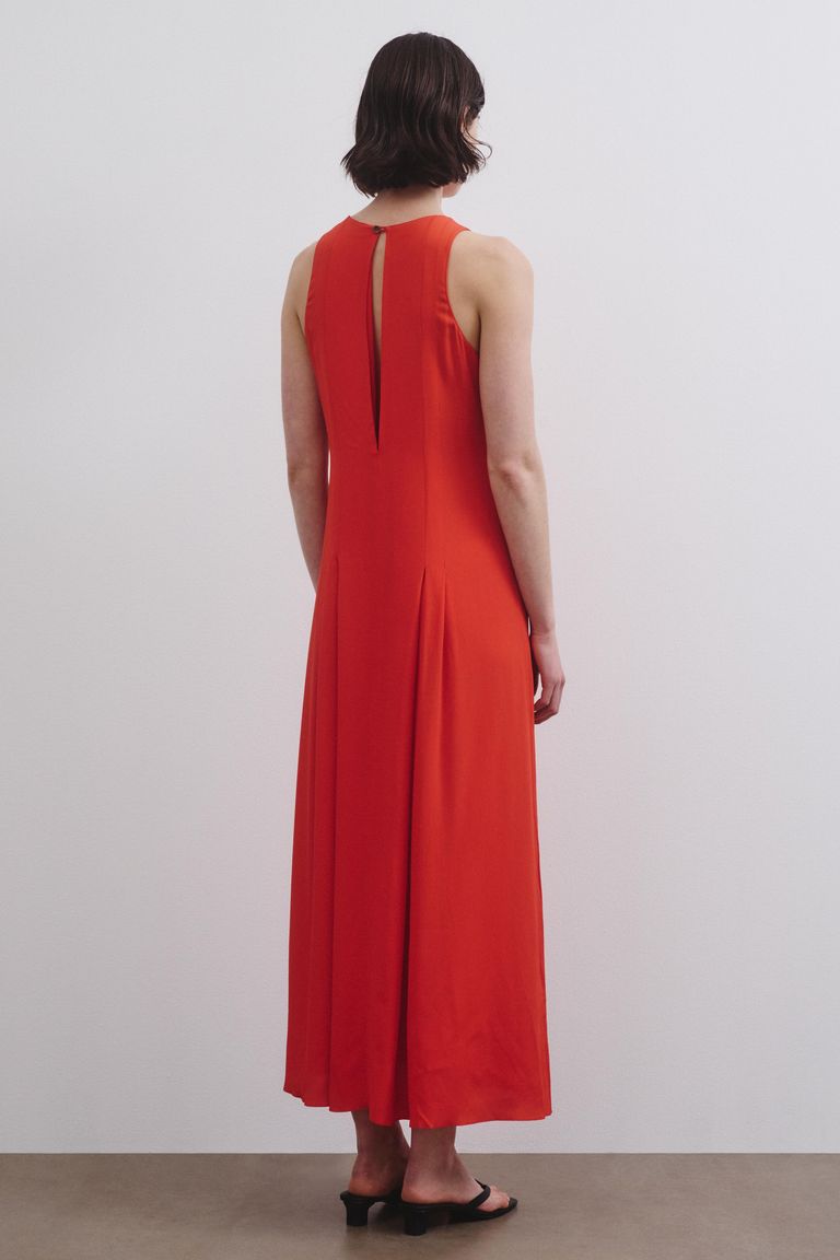 Sleeveless dress in acetate and viscose crèpe poppy