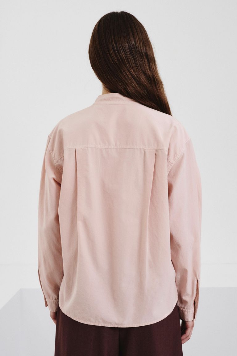 Habutai silk and cotton shirt with band collar antique pink