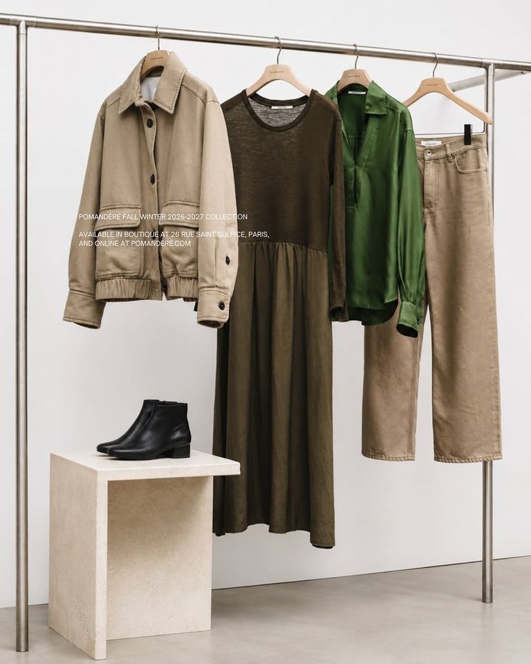 Between marble, natural textures, and carefully arranged silhouettes. The Milan showroom reveals the collection through its own atmosphere. 

#POMANDÈRE #FW26