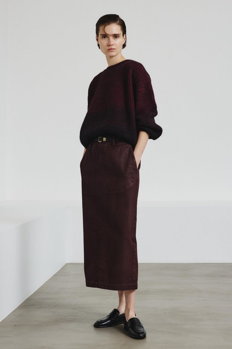 Cotton drill skirt with leather-like handfeel