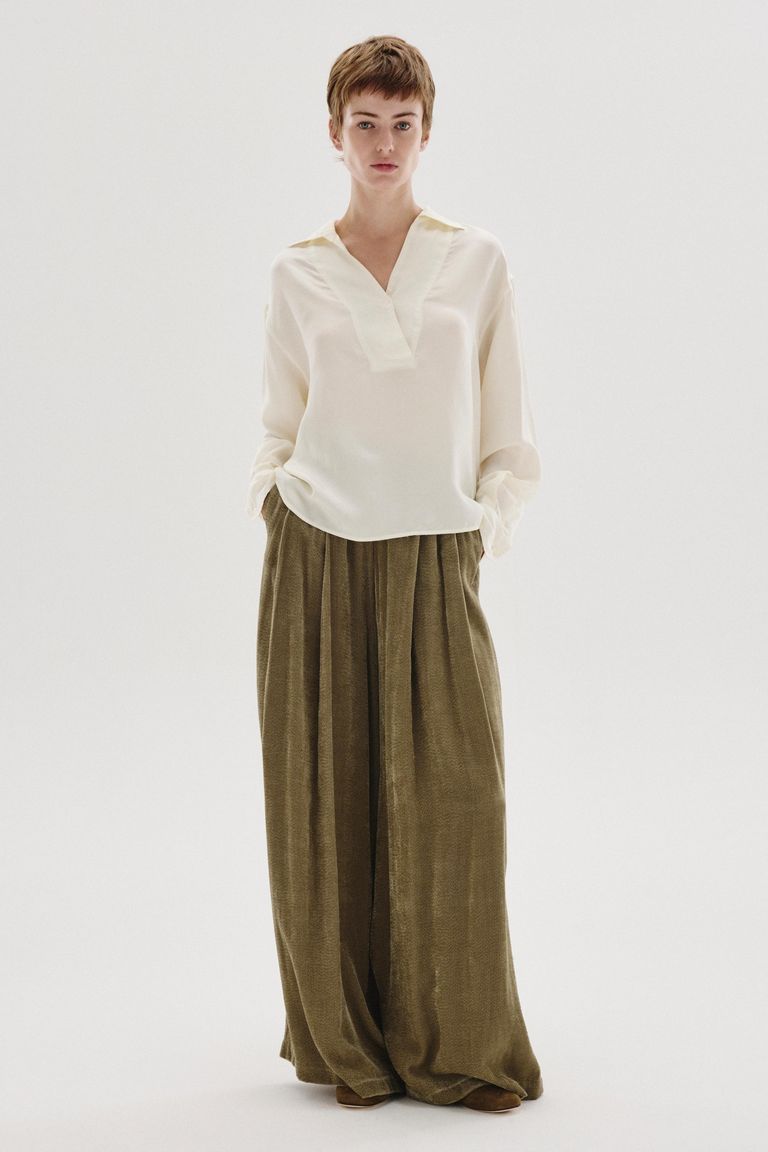 Chemise en twill de soie col V