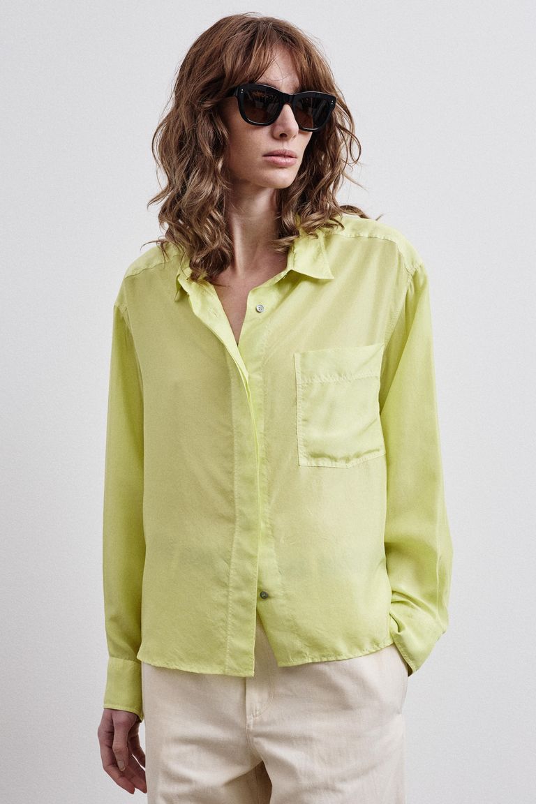 Shirt with pocket in silk habutai 