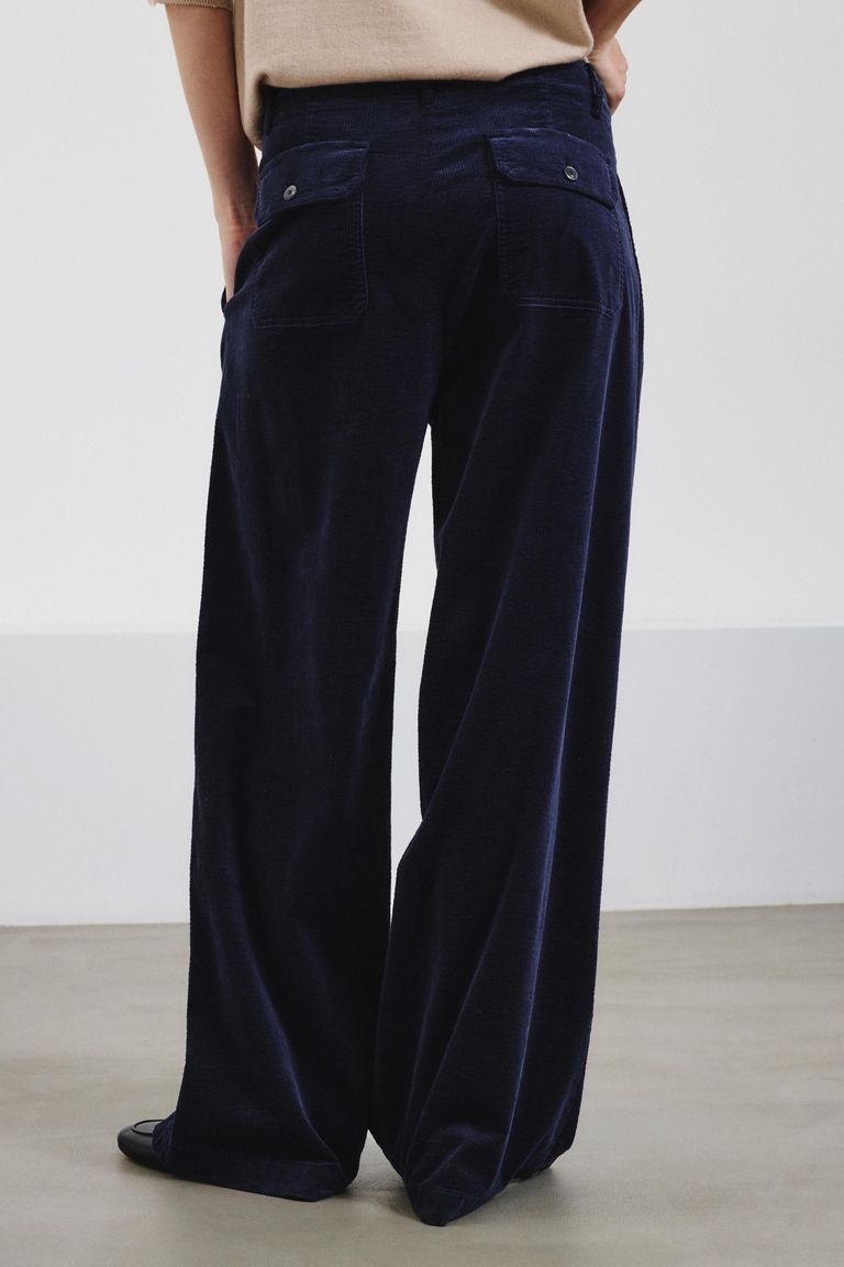 Pantalone ampio in velluto a coste blu scuro