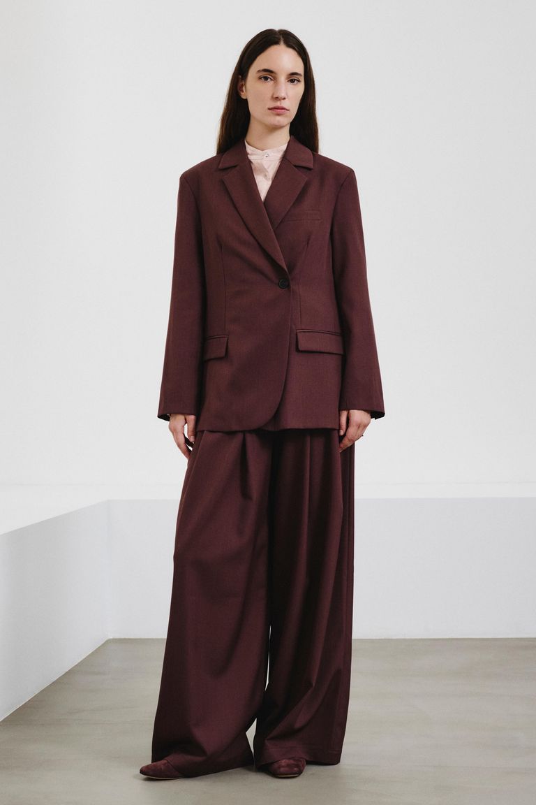 Veste double boutonnage en gabardine de laine technique mauve