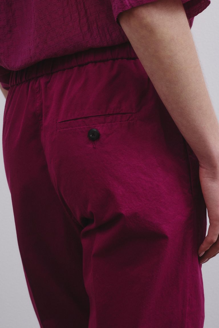Pantalon jogging en gabardine de coton framboise