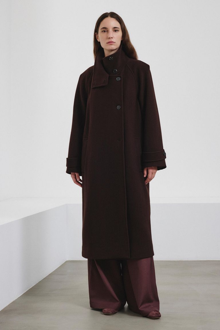 Double-breasted wool and cashmere cloth coat