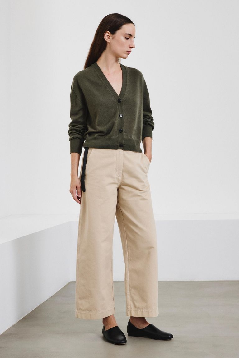 Cardigan in maglia di lana rasata militare