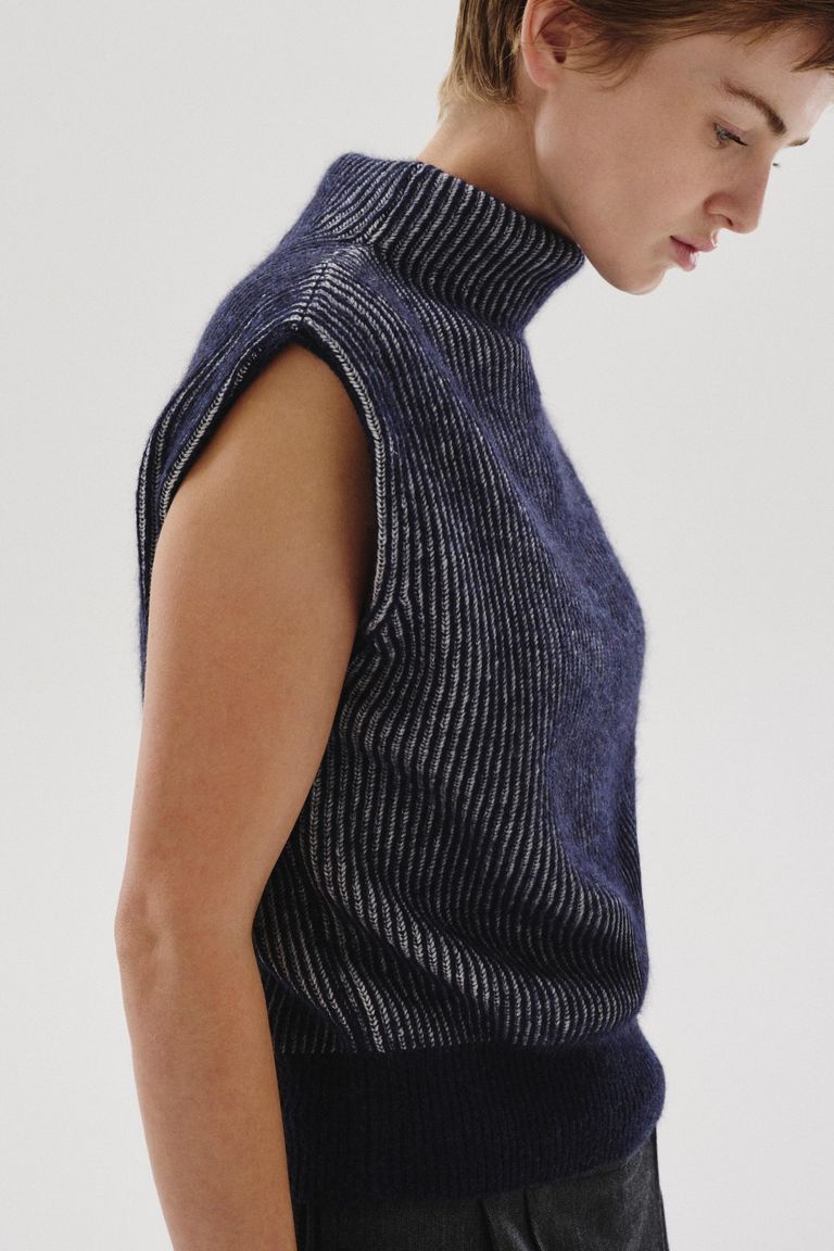 Gilet sans manches en alpaga et laine vanisé bleu marine