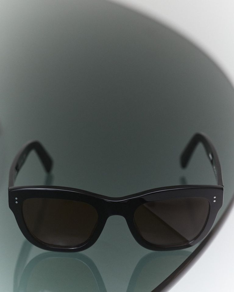 The detail that changes everything. Simple. Essential. Effortless.

#POMANDÈRE #FW25