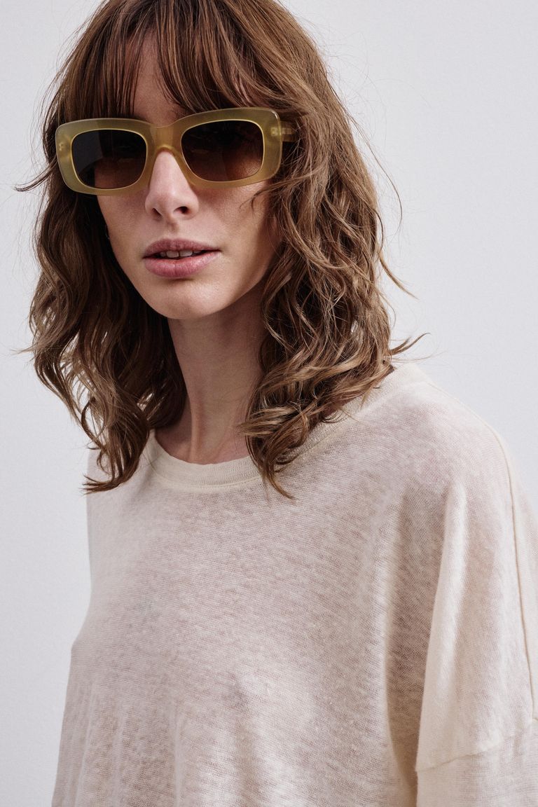 "Spicy" sunglasses in cream-colored acetate sand