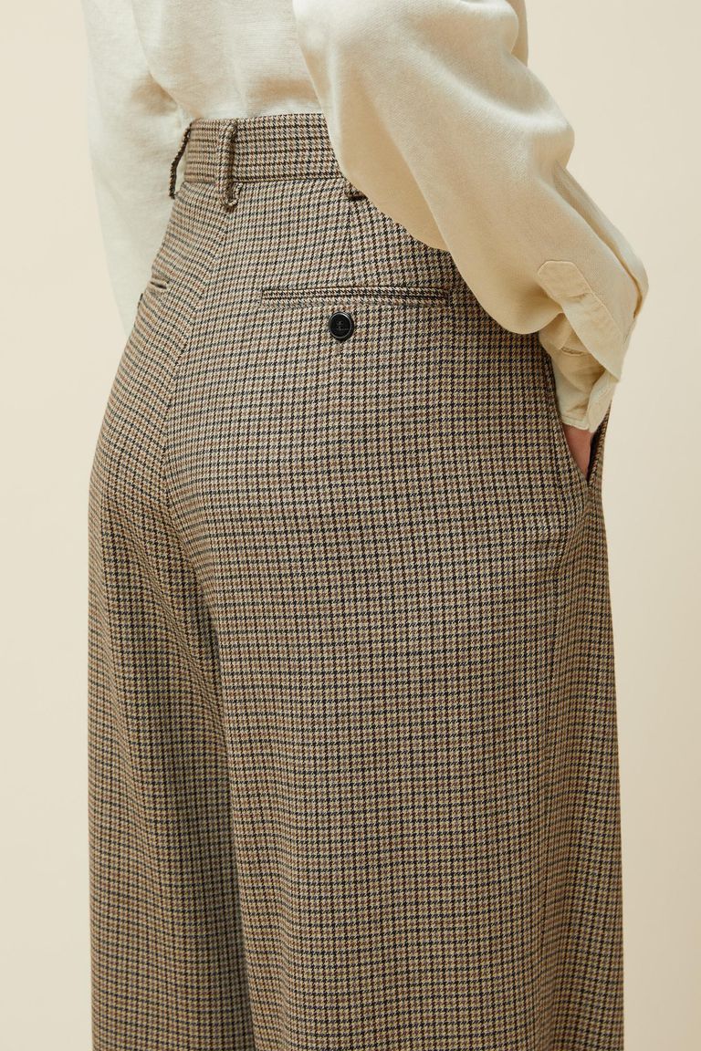 Women's pants and skirts, feminine and made in Italy | Pomandère
