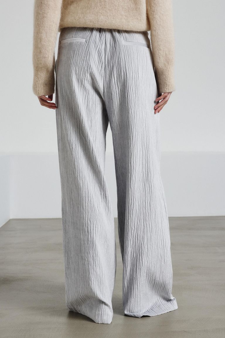 Tailored trousers in hammered velvet