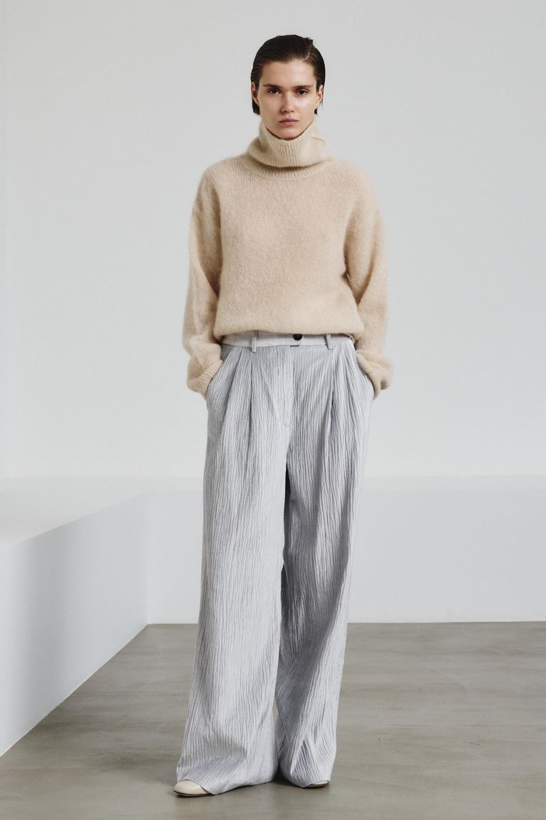 Tailored trousers in hammered velvet