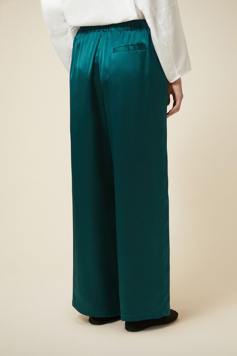 Pantalone ampio con elastico in vita