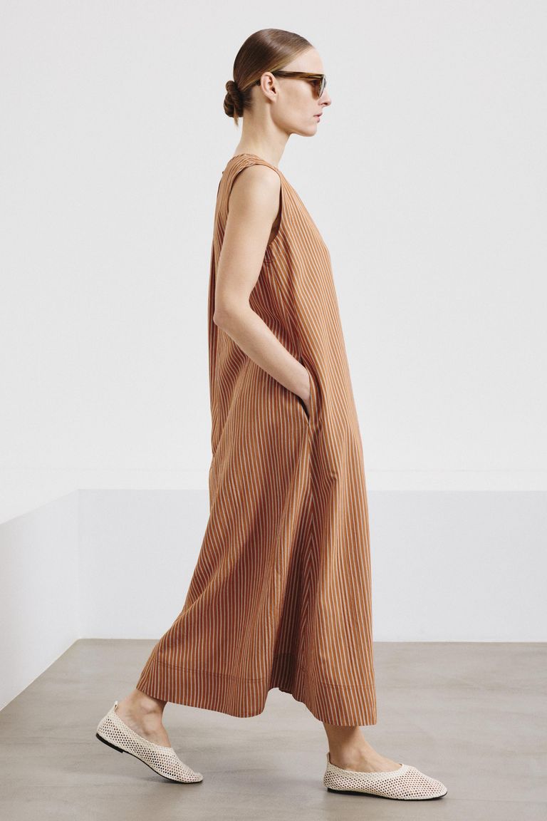 Abito in viscosa tecnica rigata