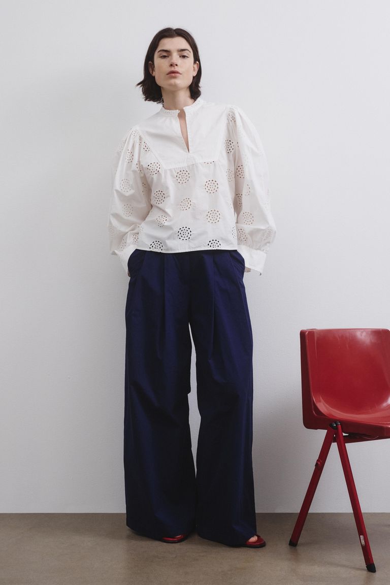 Chemise en broderie anglaise de coton lait