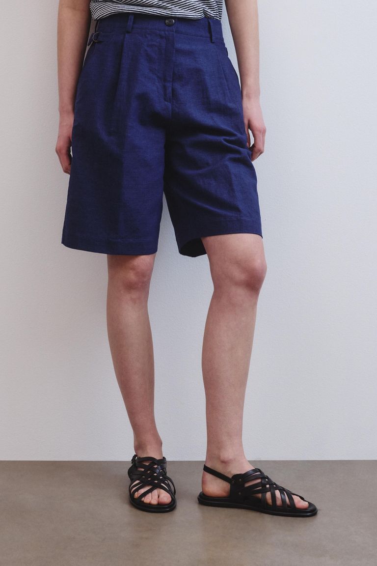 Linen and cotton panama Bermuda shorts indigo