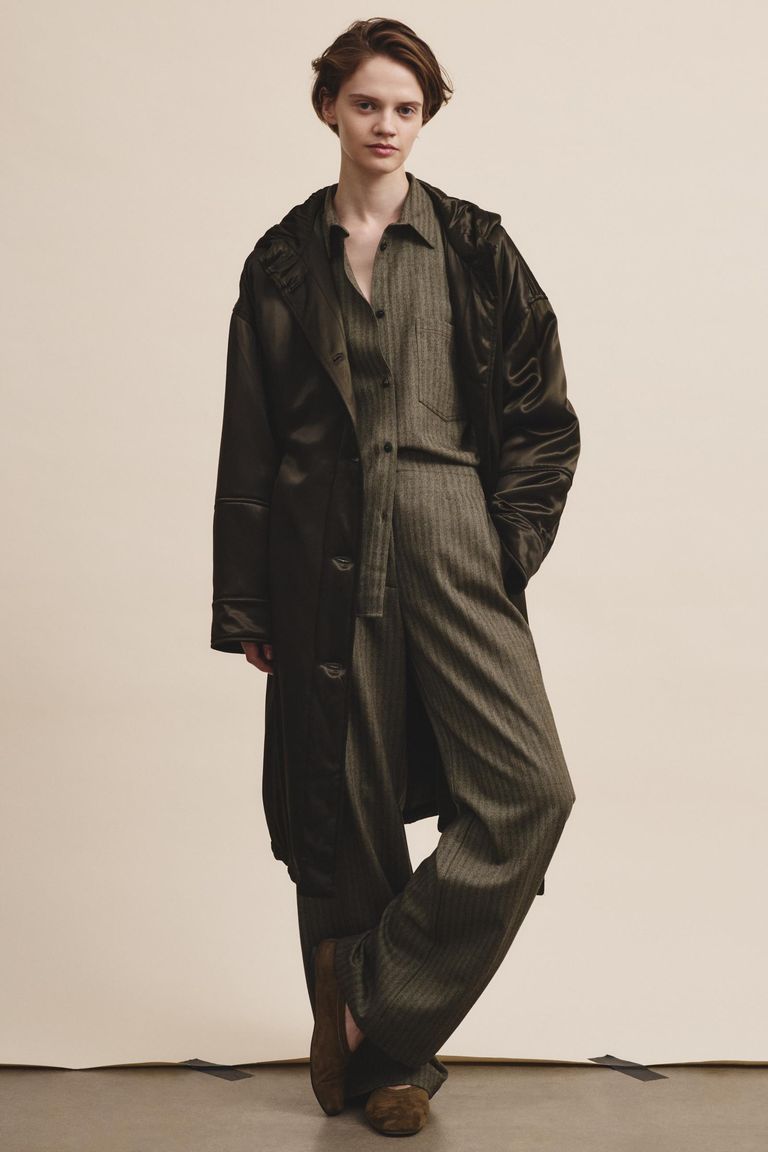 Iconic trousers in micro-herringbone