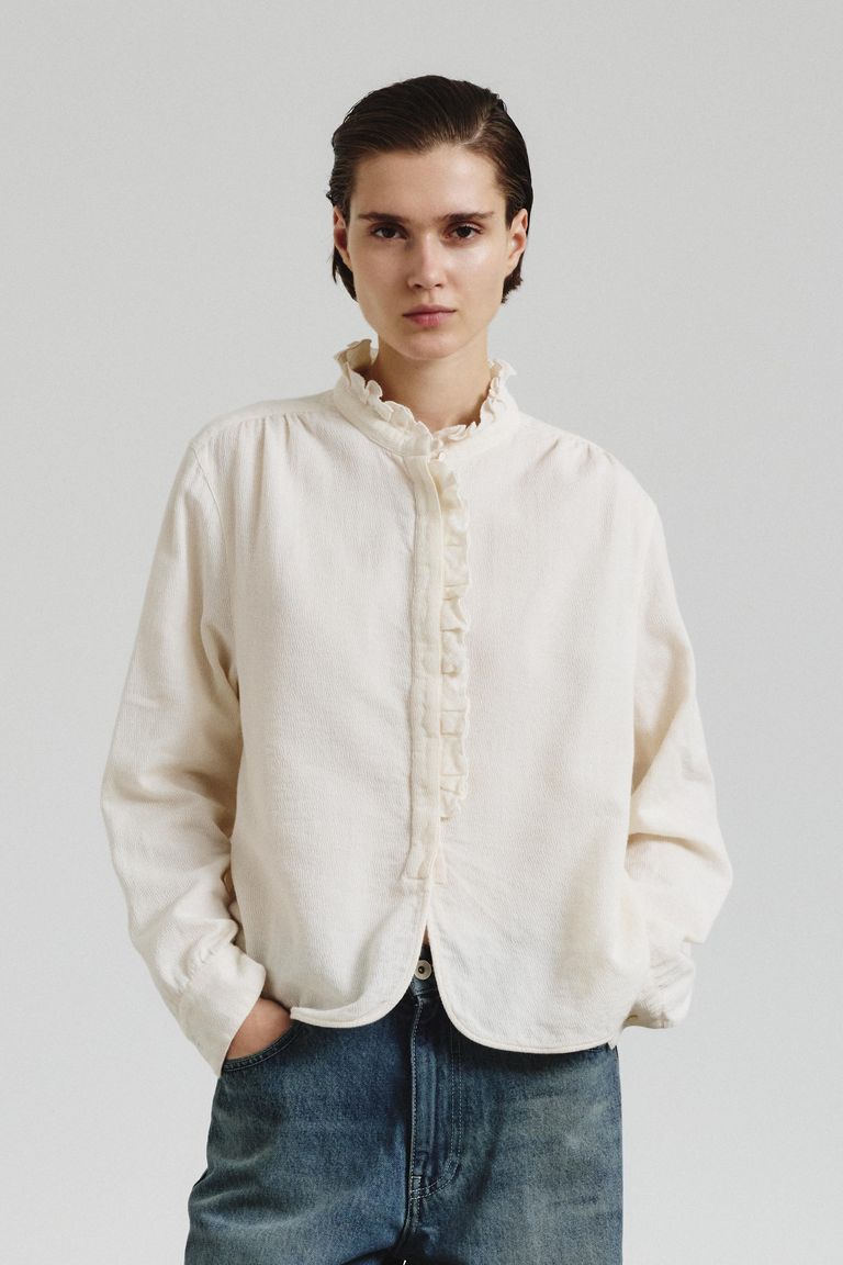 Feminine jacquard crepe shirt