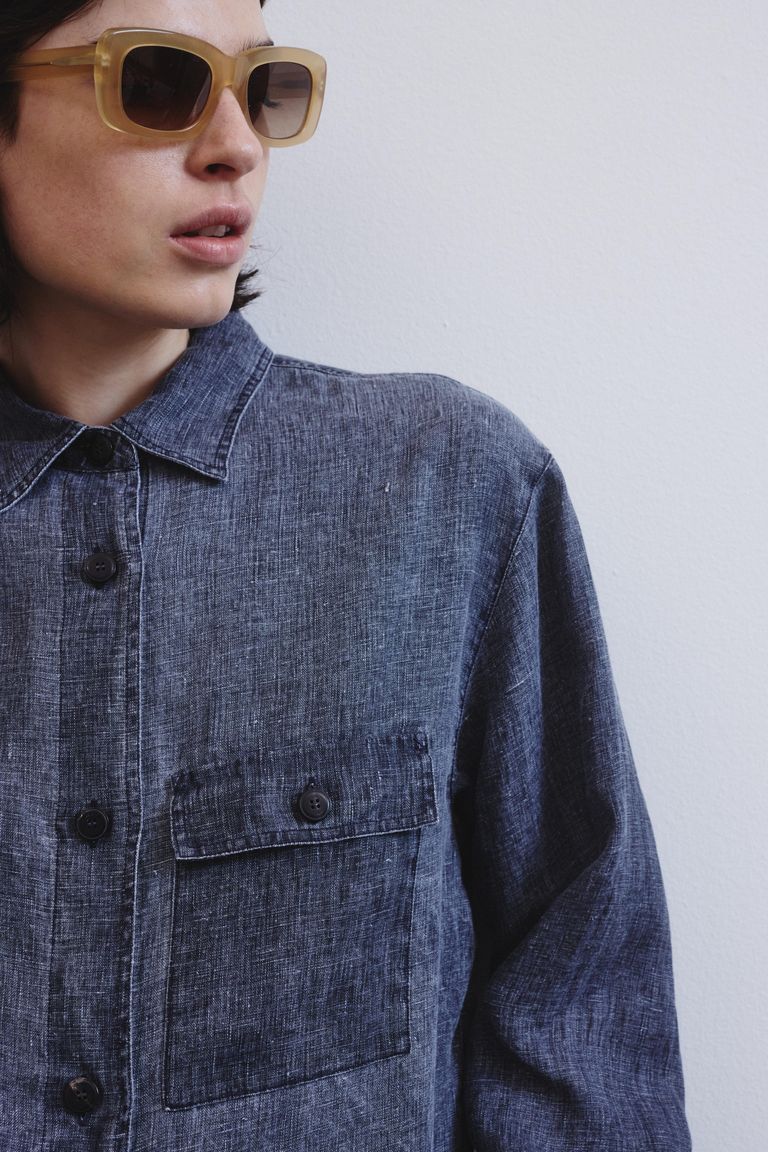 Shirt dress in washed gauze indigo