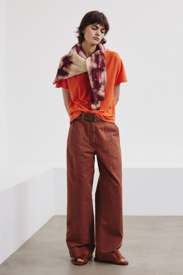 V-neck T-shirt in linen and cotton jersey