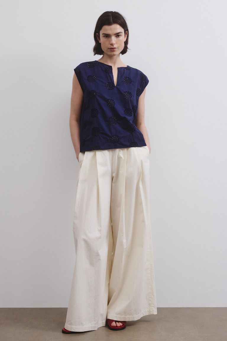 Top in sangallo di cotone blu notte