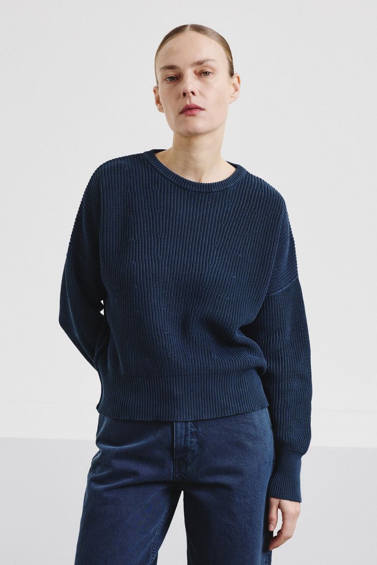 Crew-neck cotton knit with mineral treatment